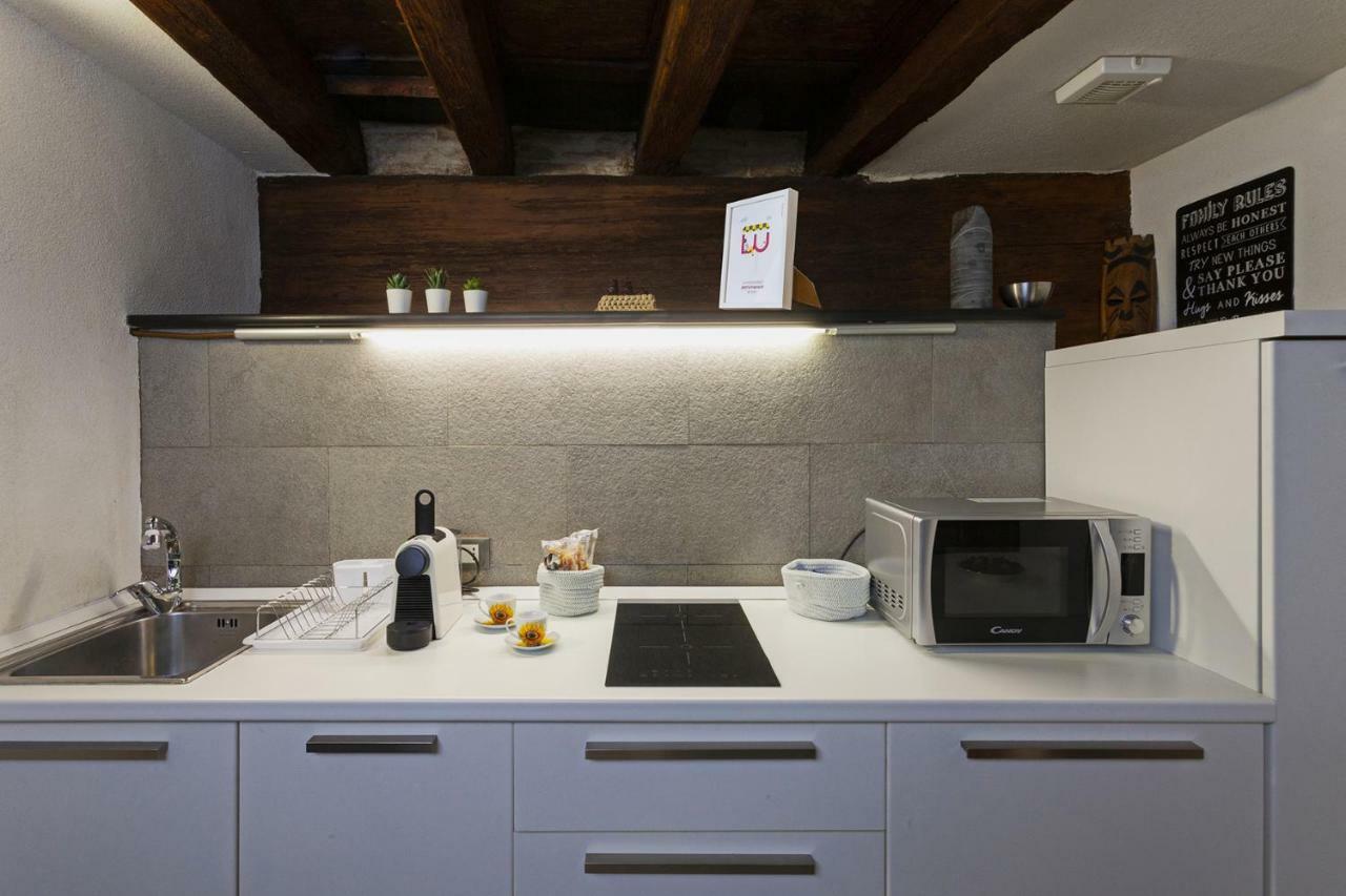 Wood And Stone Apartment In The Historical Center Genova Esterno foto