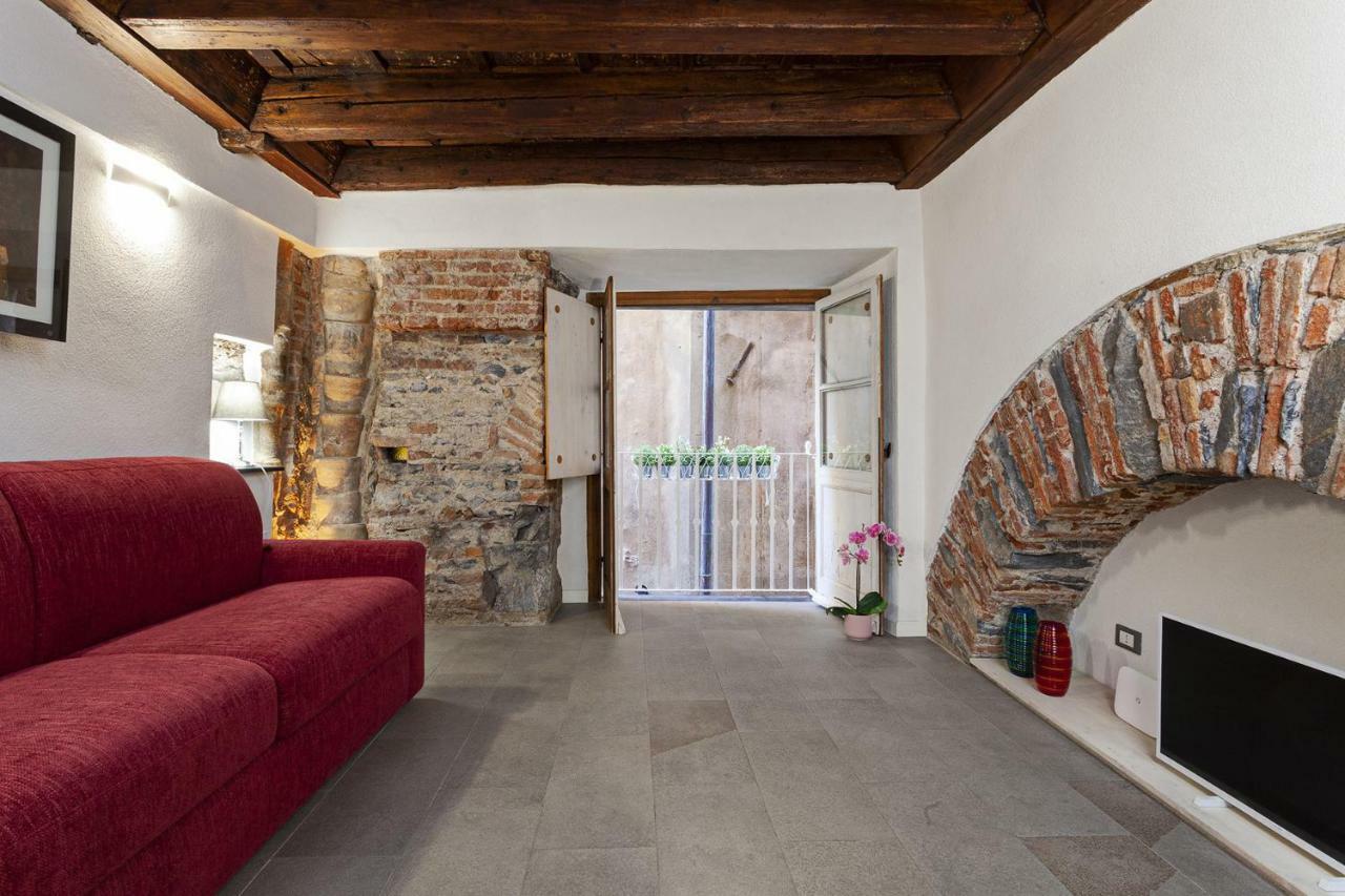 Wood And Stone Apartment In The Historical Center Genova Esterno foto