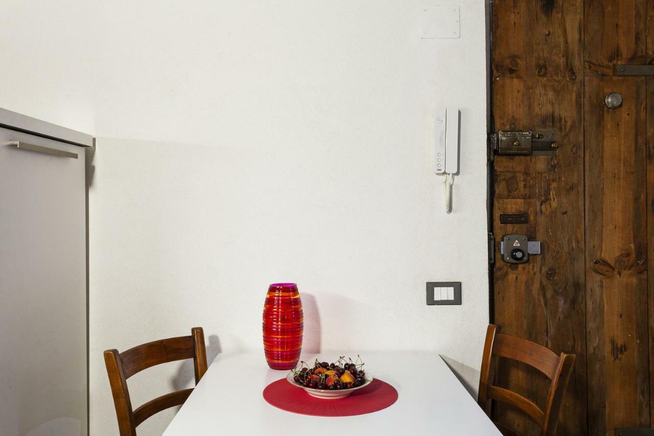 Wood And Stone Apartment In The Historical Center Genova Esterno foto