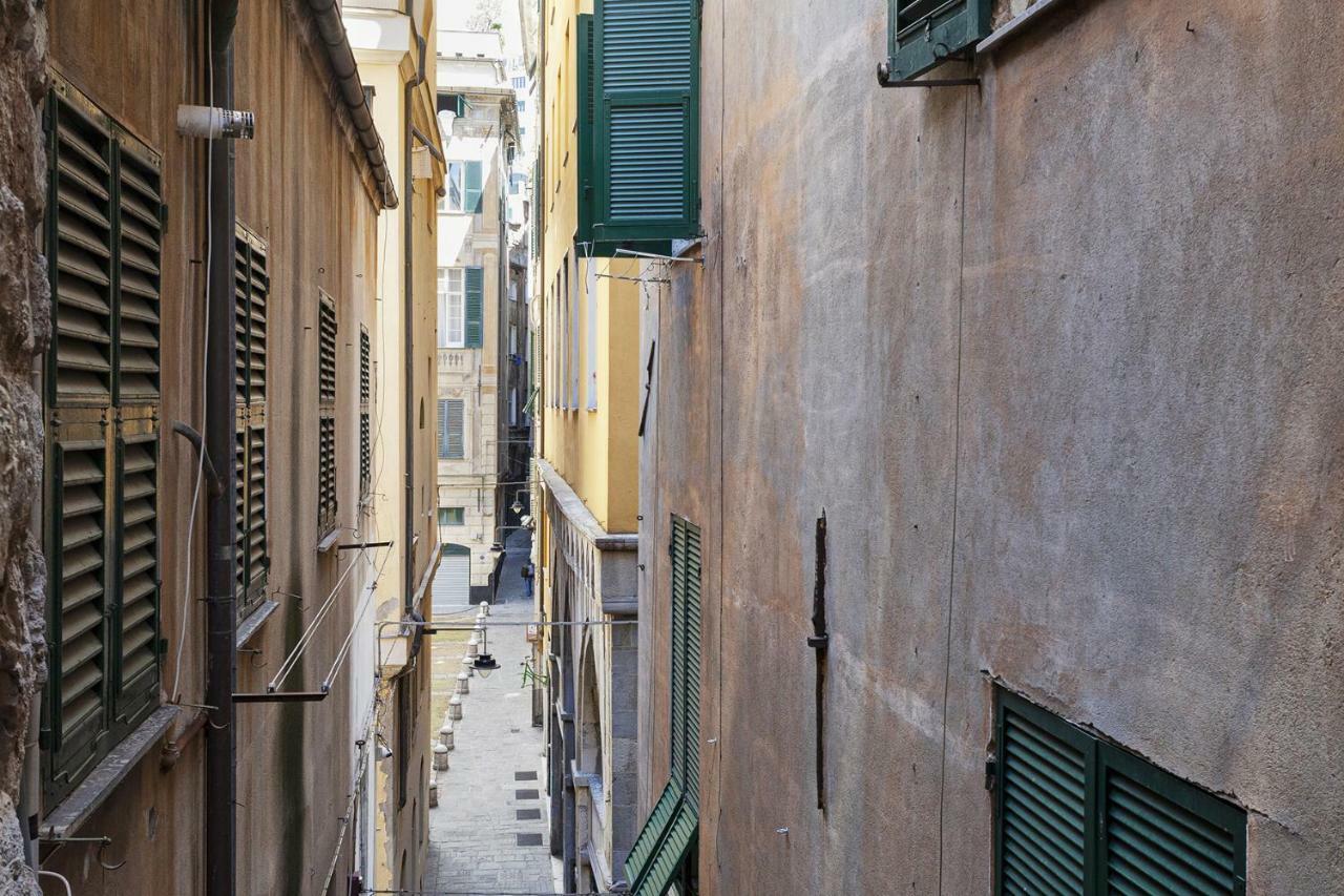Wood And Stone Apartment In The Historical Center Genova Esterno foto
